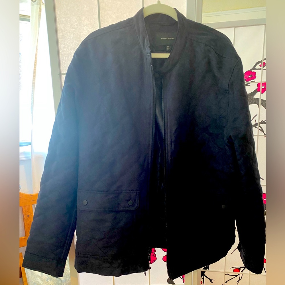 Banana Republic NWT, black quilted men’s jacket XL
